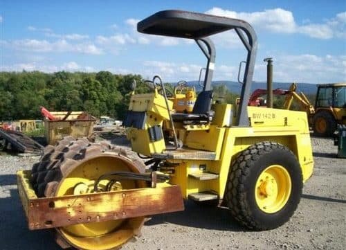 Bomag Bw142 D-2 Single Drum Vibratory Rollers Service Parts Manual
